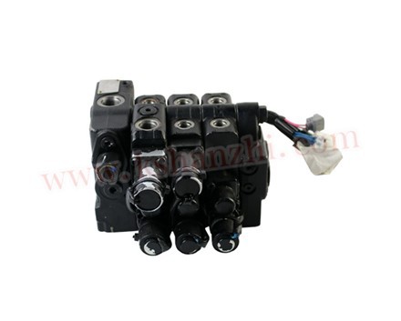 67620-26560-71 8FB25 Elektrikli Forklift İçin Hidrolik Kontrol Vanası