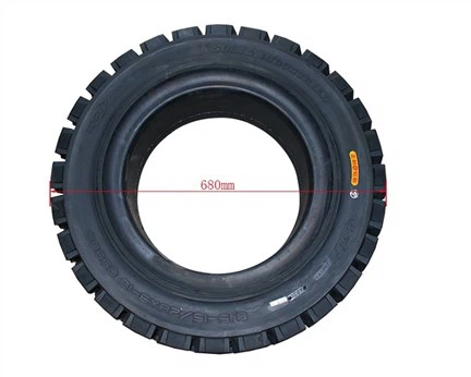Yüksek Verimli İyi Çalışma Stabilite Delinme Geçirmez 28*9-15 Forklift Kauçuk Jant Katı Lastik Parça No:ZX28*9-15C8900
